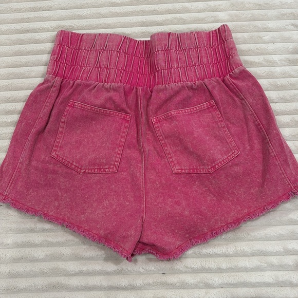 New In Jean Shorts - Picture 2 of 4